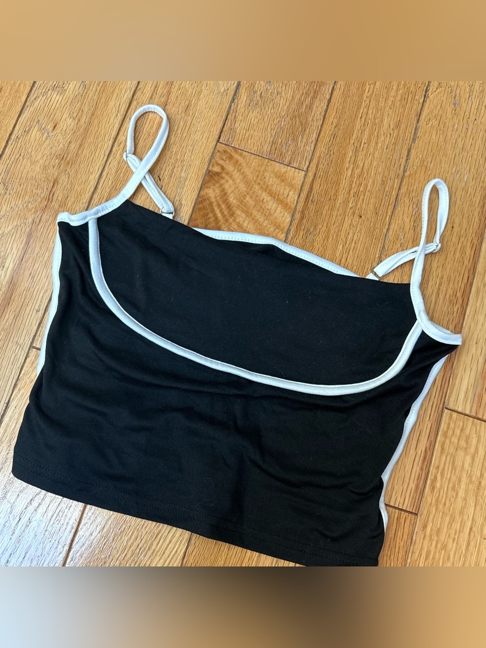 Black Contrast-Trim Spaghetti Strap Crop Top